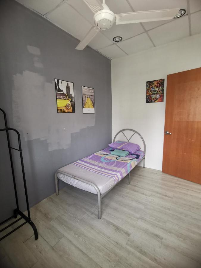 Homestay Blue House Kl